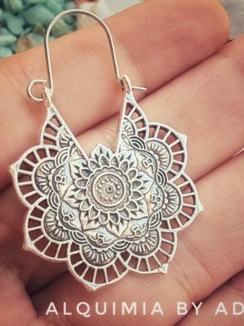 Alquimia Silver Filigree Floral Mandala Earrings